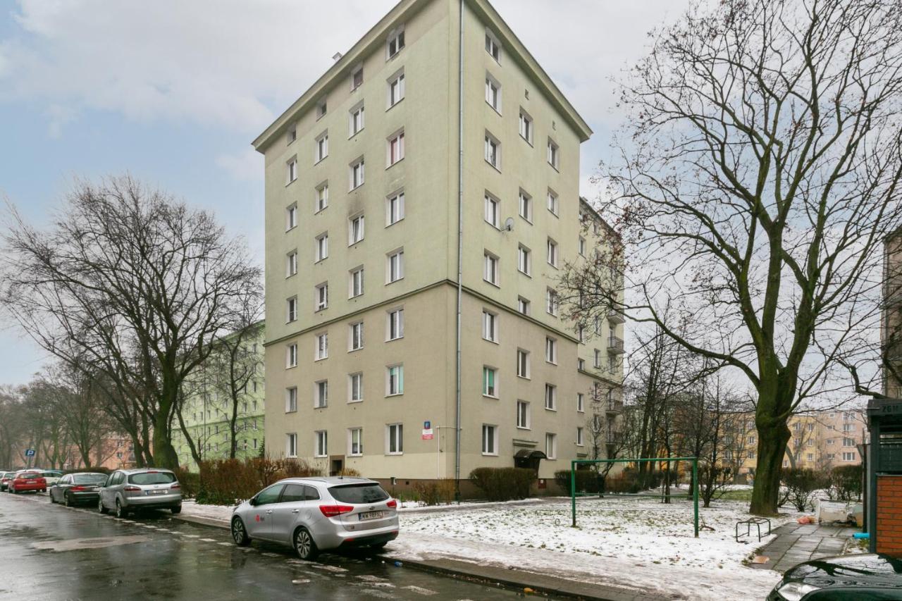 Wola Apartment With Balcony & Close To Metro By Noclegi Renters 바르샤바 외부 사진
