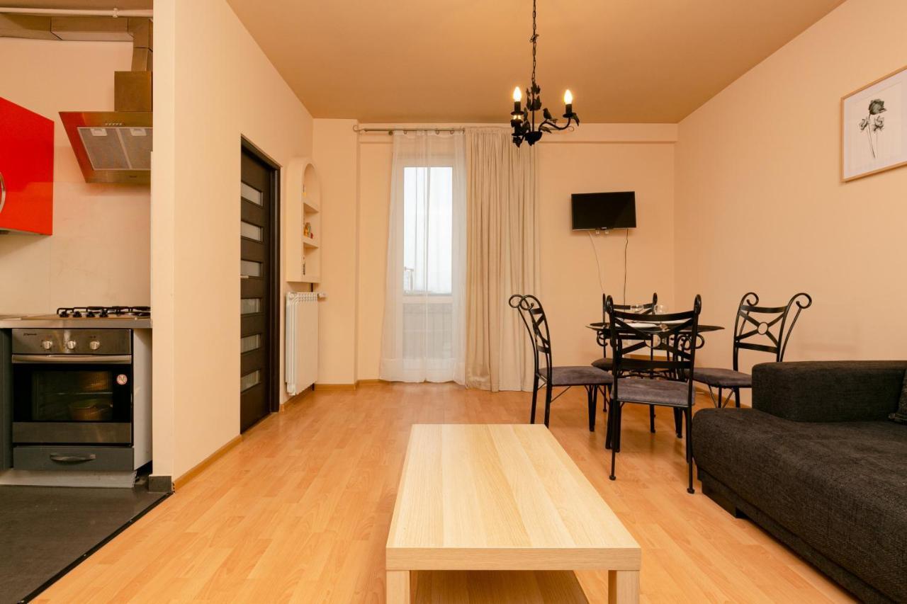 Wola Apartment With Balcony & Close To Metro By Noclegi Renters 바르샤바 외부 사진